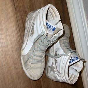 GOLDEN GOOSE!! for sale!!💙💙